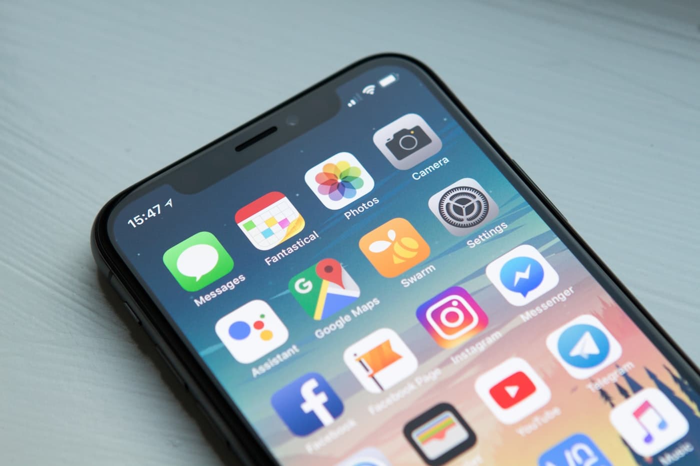 Aplicativo mobile exibido em smartphone