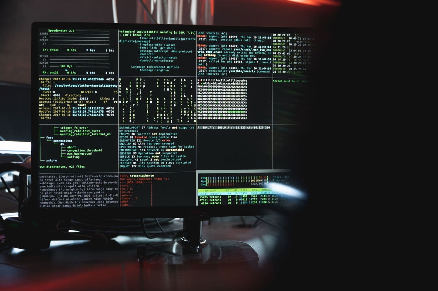 Monitor com logs e diagnósticos para suporte e manutenção de sistemas